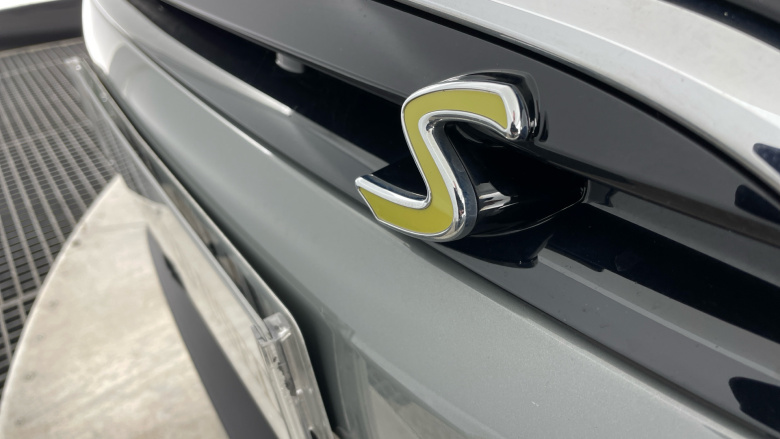 MINI Hatchback 135kW Cooper S Level 1 33kWh 3dr Auto Electric Hatchback